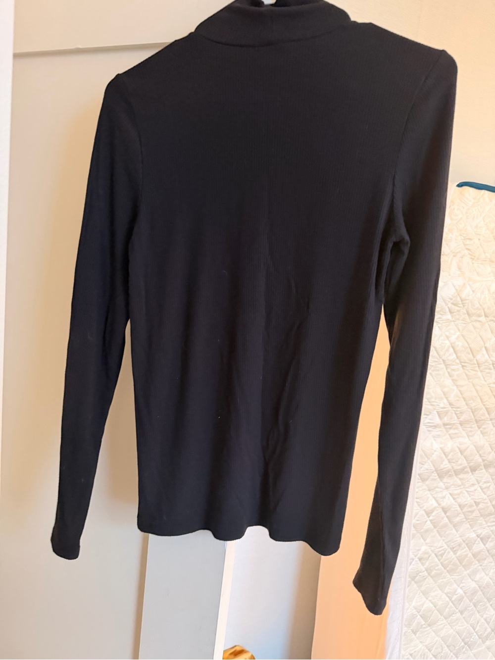 Wilfred Aritzia Black Ribbed Turtleneck Sweater